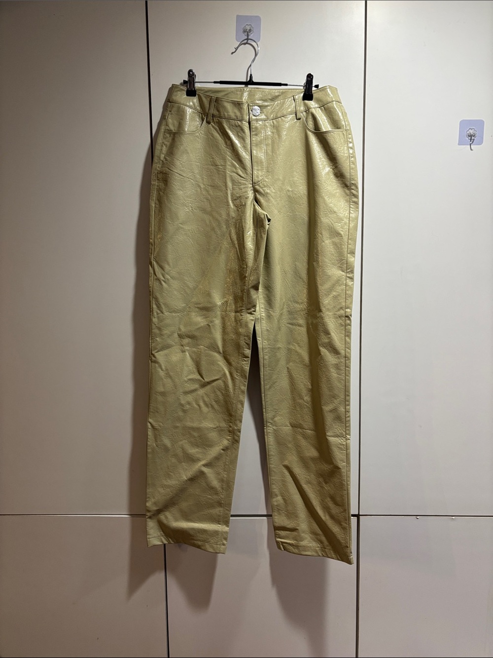 Noisy May Eucalyptus NWT SIZE MEDIUM